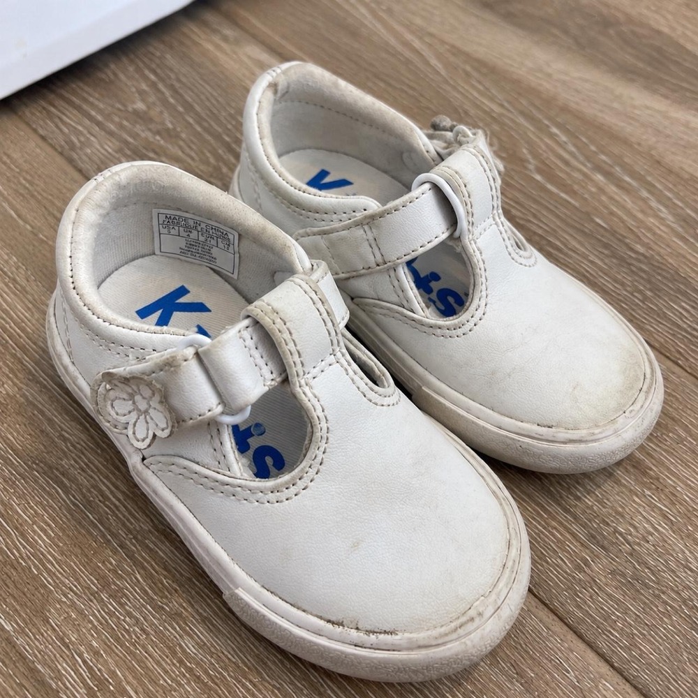Keds White Leather Mary Jane Shoes – Toddler Size 5 🤍🌼